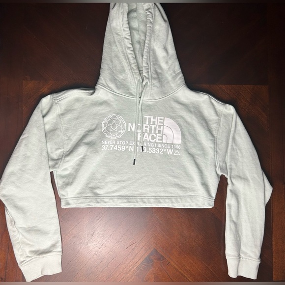 The North Face Mint Green Cropped Hoodie size S - Picture 1 of 8
